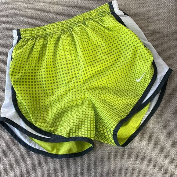 Nike Dri-Fit Neon Green Athletic Shorts Size XS - Picture 2 of 12